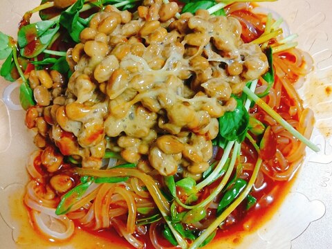 豆苗と納豆の盛岡ビビン麺